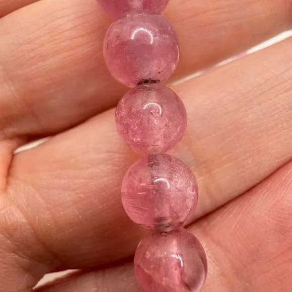 ~25" Graduated PINK TOURMALINE beaded necklace w/ 14kt yellow gold C-clasp! - Picture 9 of 16